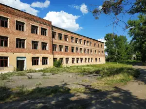 Sadyba Svyatopolk-Myrsʹkykh