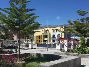 Plaza De Puquina