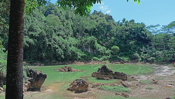 Objek Wisata Danau Assa