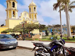 Plaza de Armas San Pedro de Lloc