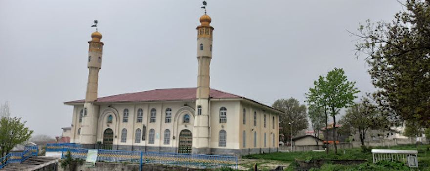 Adineh Mosque