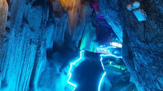 Bujiadong Cave Scenic Area