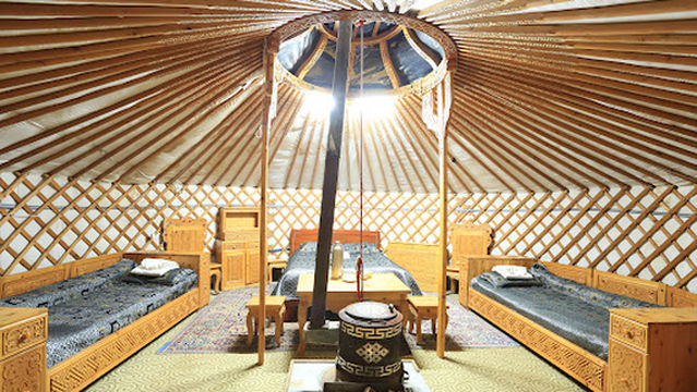 Хатан Өгий / Khatan Ugii Tourist Camp