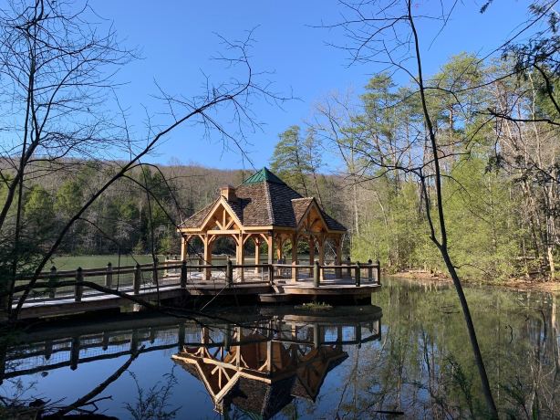 Bays Mountain Park & Planetarium