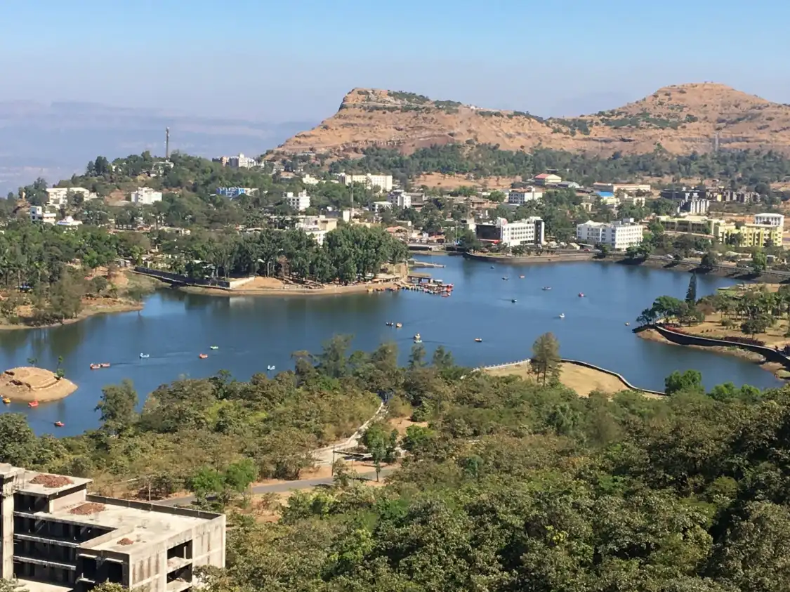 Hotels near Saputara Lake