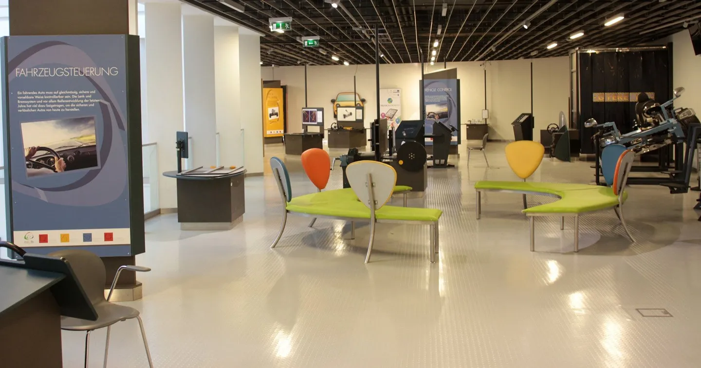 2_Mobilis Interactive Exhibition Center