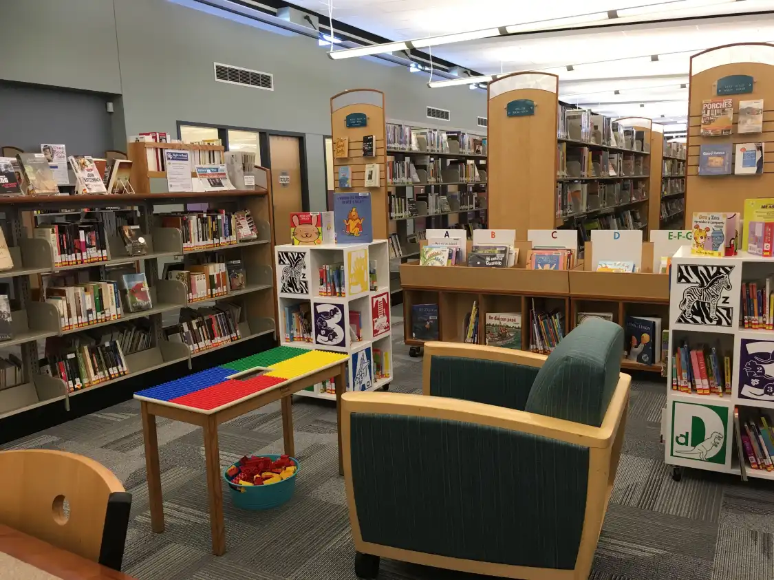 High Plains Library District - Carbon Valley Regional Library附近的飯店
