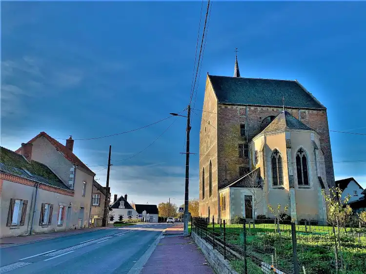 Hôtels à : Saint-Laurent-en-Gâtines