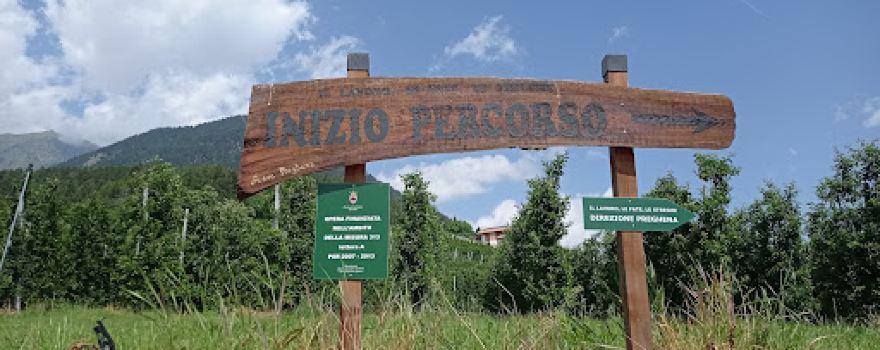 Sentiero il lavoro, le fate, le streghe