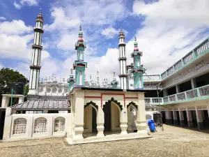 Malik's Bitharia Masjid