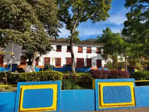 Santuario Santa Laura, Parroquia Corazón de María