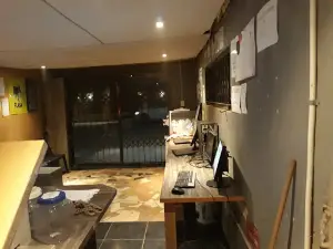 Paperboyz Internet Café