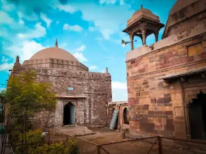 Masjid Makhdoom Jahaniya