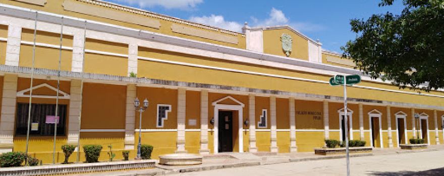Plaza Simon Bolivar