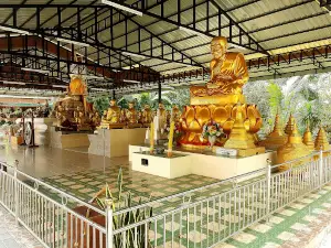 Wat Khao Chedi-Phra Yai