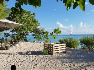 Fakarava Yacht Services