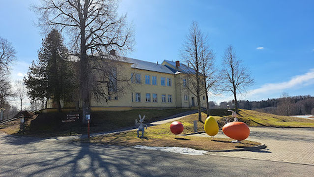 Veclaicenes tautas nams