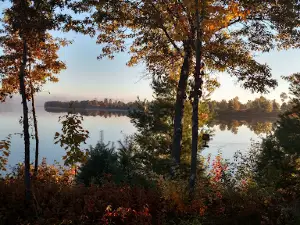 Shakey Lakes Park
