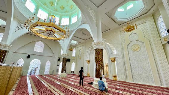 Al-Hakim Mosque