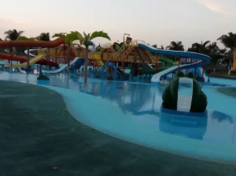 Dios Padre Parque Acuático
