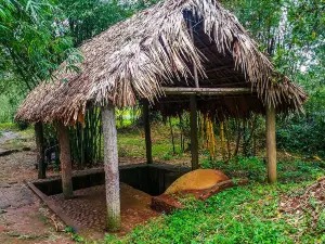 Vinh Moc Tunnels