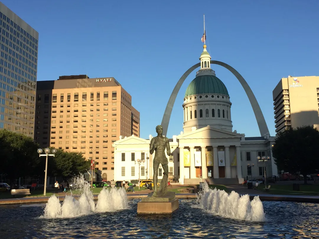 St. Louis, Missouri – Gateway Arch Fireworks