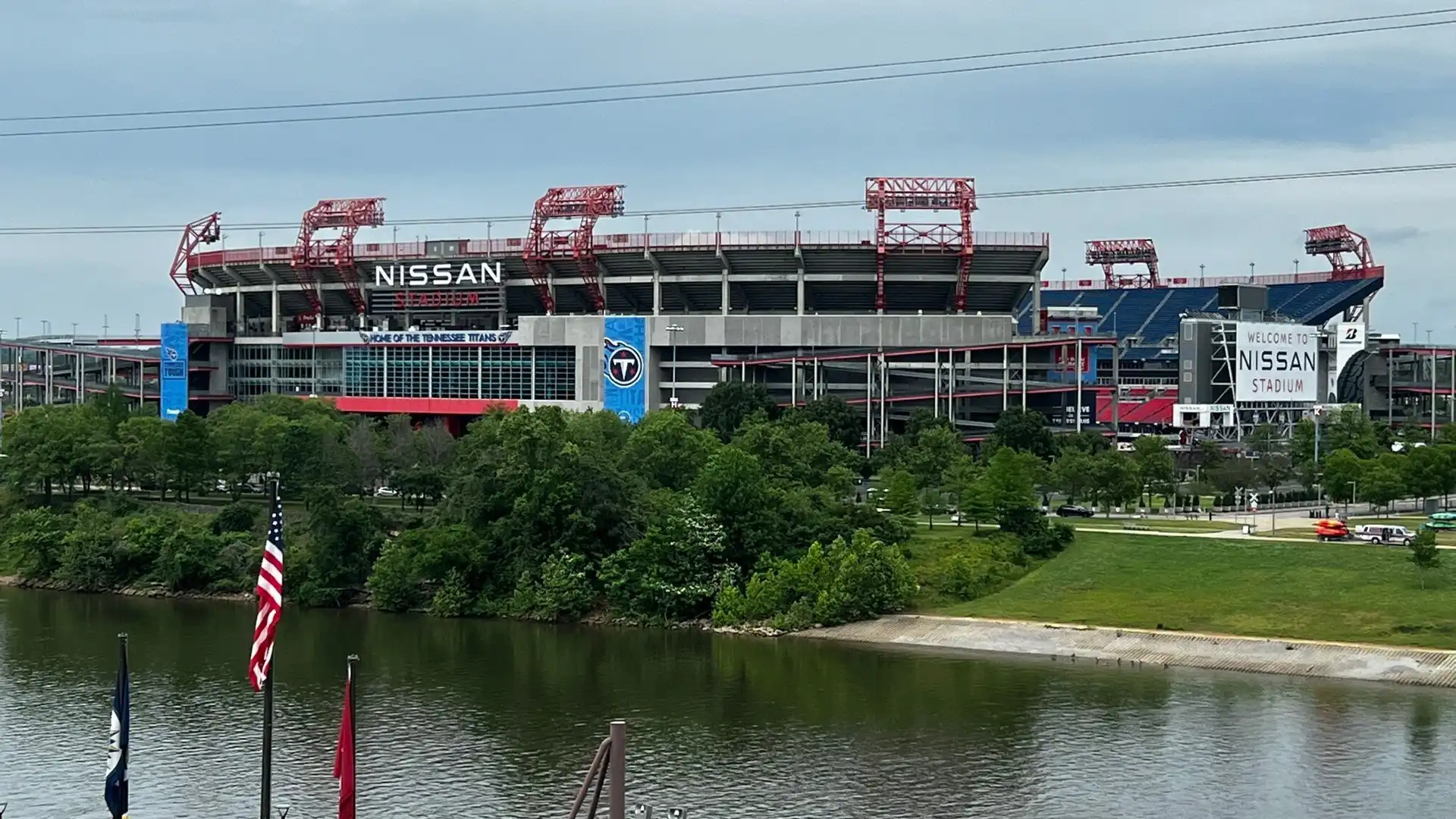 Các khách sạn gần Nissan Stadium