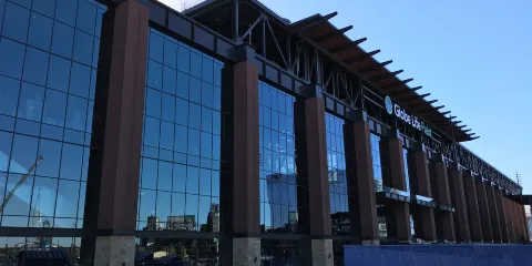 全球人壽球場德州遊騎兵棒球比賽門票大小同價