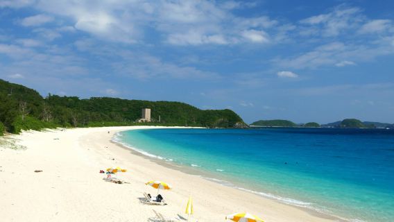 Furuzamami Beach