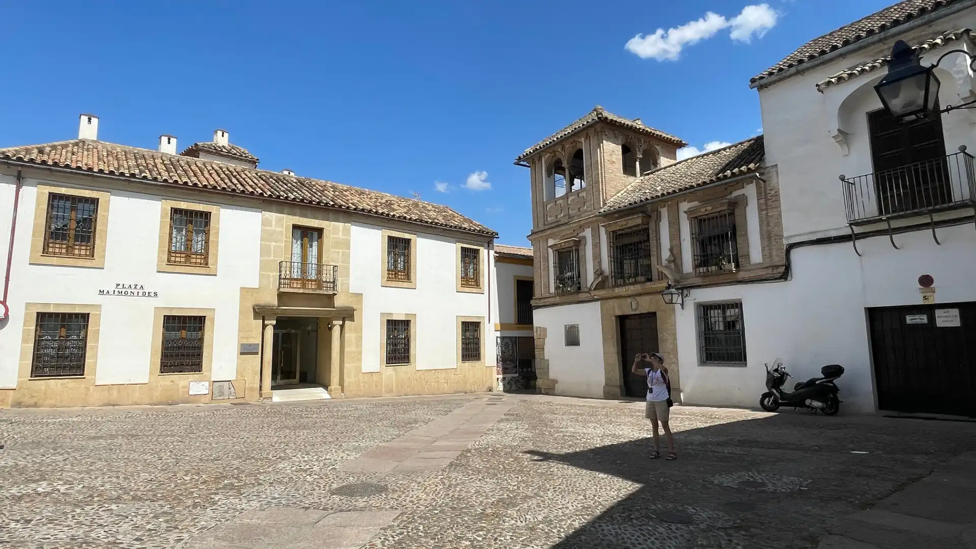 Hotels near Museo Municipal Taurino