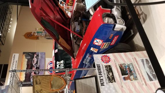 The American Automobile Experience