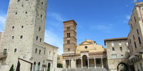 特拉西那主教座堂