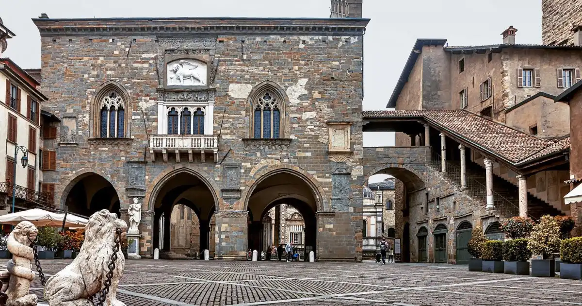 Hotels near Palazzo della Ragione