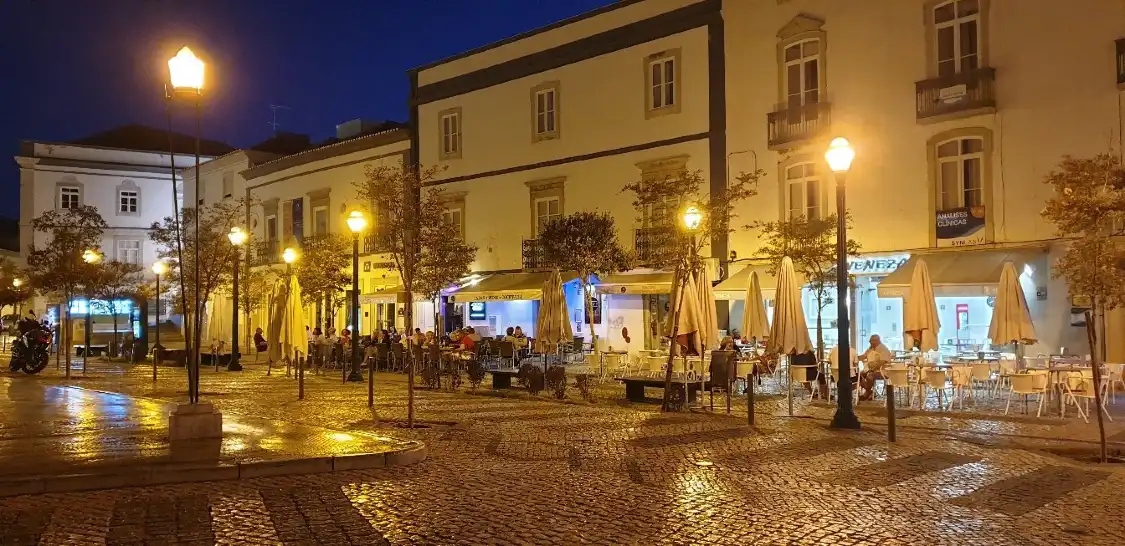 Hotels near Praca da Republica