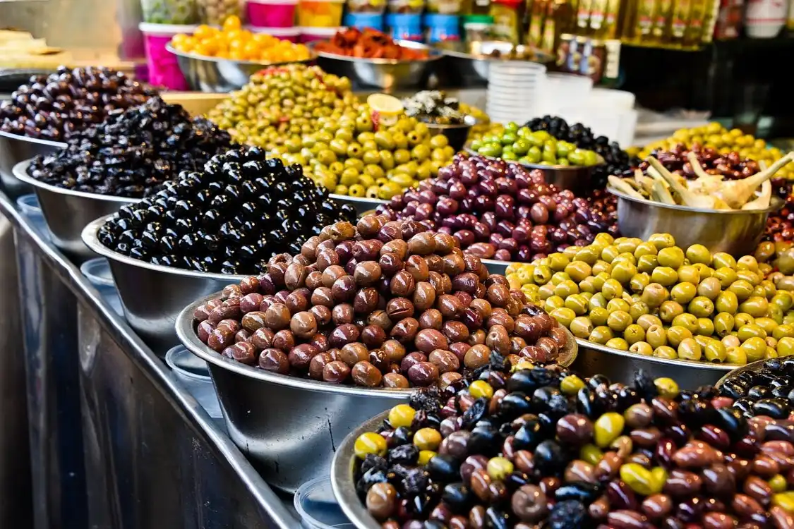 Kafkas Spice Bazaar and Home Wine Spice Market附近的飯店