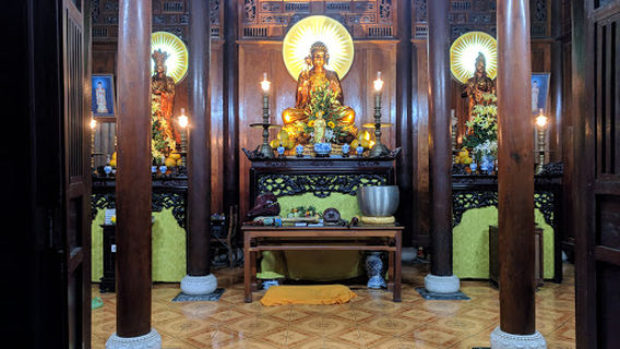 Tinh Nghiem Pagoda