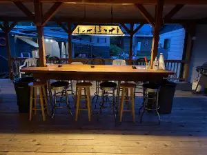 Coffman Cove Bunkhouse & Lodging