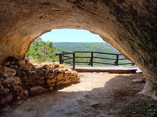 Ozidjana Cave