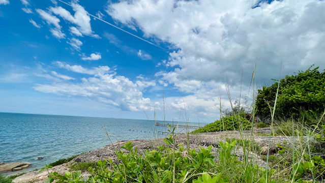 Khao Kao Saen Temple