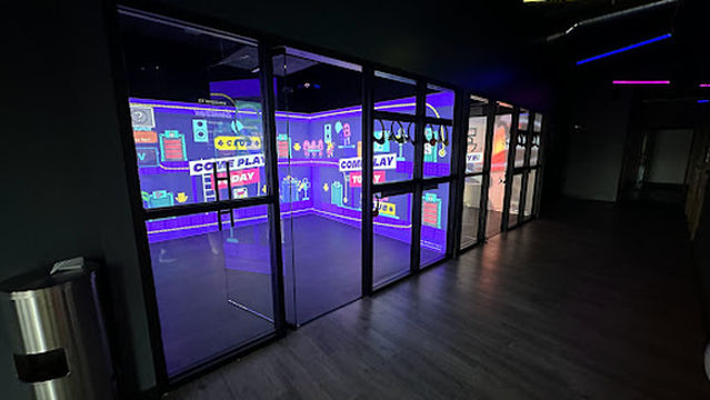 Immersive Gamebox - Newport on the Levee, Newport