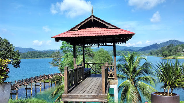 Kelab Golf Bukit Besi