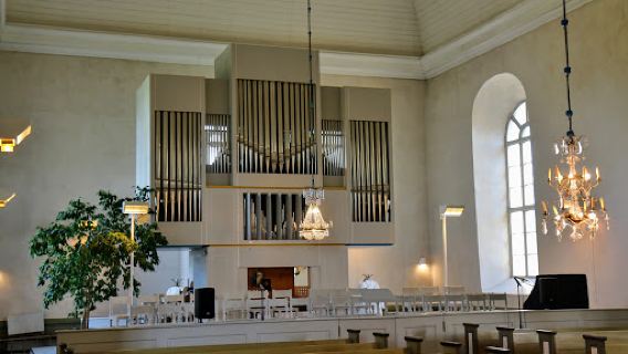 Alatornio Church