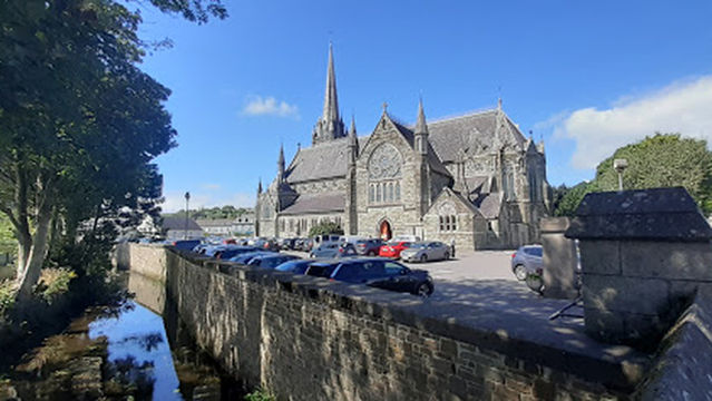 Clonakilty Playground(Clós Súgartha Cloich na Coillte)