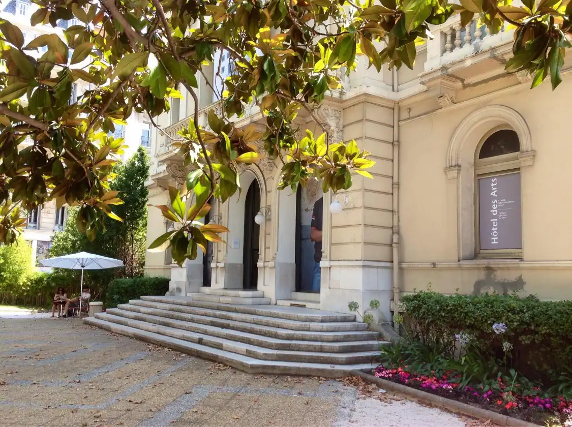 Hotels near Hotel des Arts (Mediterranean Center of Art)