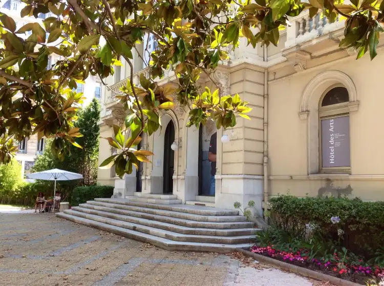 Hotels near Hotel des Arts (Mediterranean Center of Art)