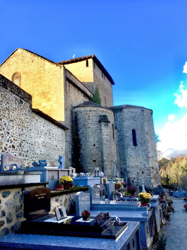 Hotels in Saint-Germain-de-Confolens