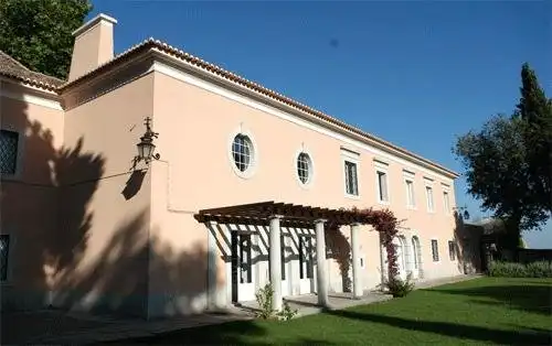 Linda-a-Velha