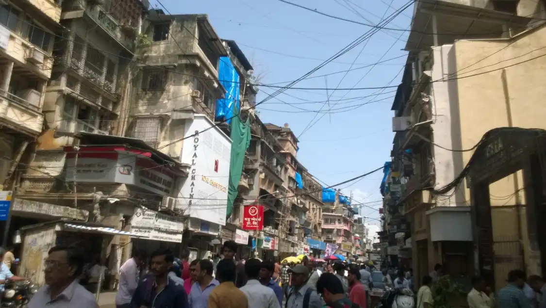 Hotels near Zaveri Bazaar