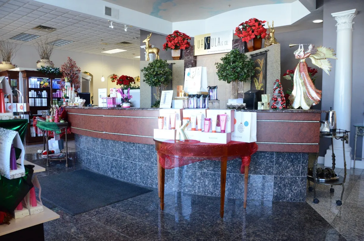 1_Urszula and Company