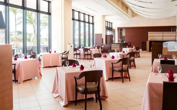 Southern Beach Hotel & Resort Okinawa Poolside Restaurant Southern Terrace